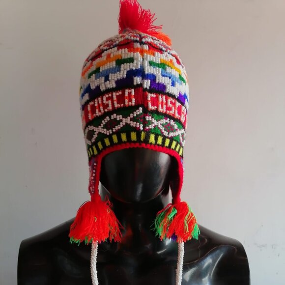 Chullo Unisex Knitted Wool Multicolored Beads Peruvian Crafts main image 7